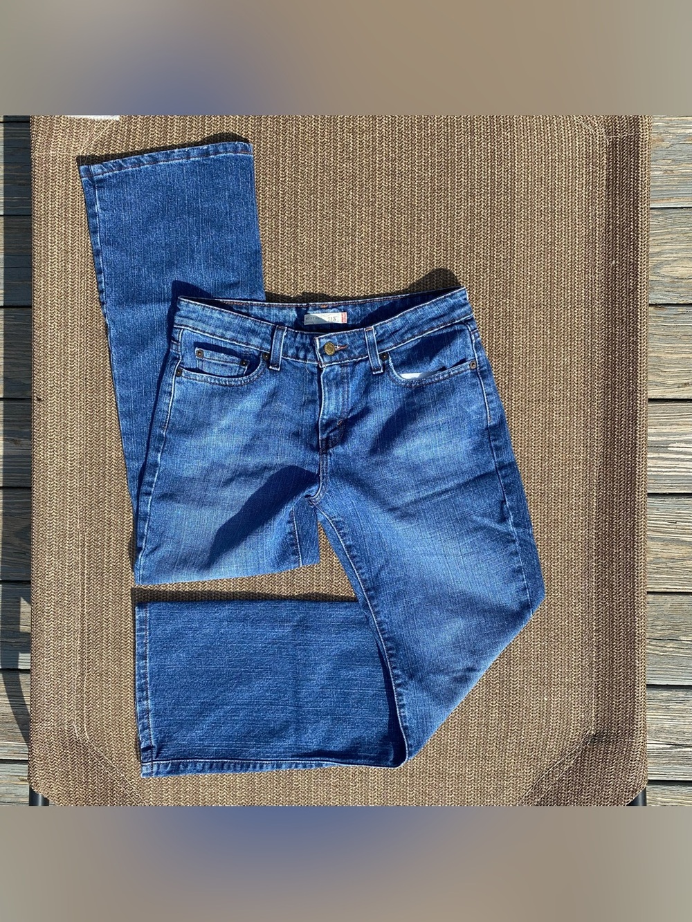 Levi's Mid-Blue Straight Leg Women's Jeans